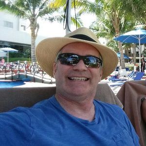 Meet your Posher, Eric